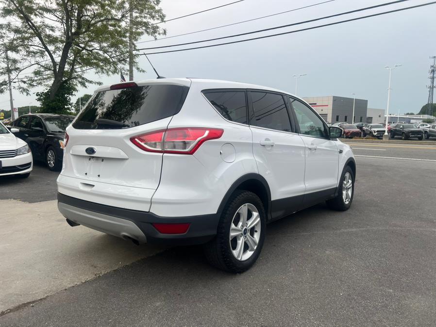 2016 Ford Escape 4WD 4dr SE, available for sale in Swansea, Massachusetts | Gas On The Run. Swansea, Massachusetts 2016 Ford Escape 4WD 4dr SE, available for sale in Swansea, Massachusetts | Gas On The Run. Swansea, Massachusetts