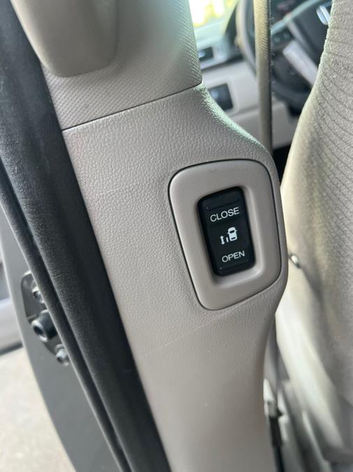 2012 Honda Odyssey 5dr EX, available for sale in Swansea, Massachusetts | Gas On The Run. Swansea, Massachusetts 2012 Honda Odyssey 5dr EX, available for sale in Swansea, Massachusetts | Gas On The Run. Swansea, Massachusetts