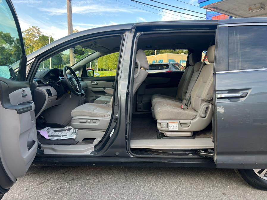 2012 Honda Odyssey 5dr EX, available for sale in Swansea, Massachusetts | Gas On The Run. Swansea, Massachusetts 2012 Honda Odyssey 5dr EX, available for sale in Swansea, Massachusetts | Gas On The Run. Swansea, Massachusetts