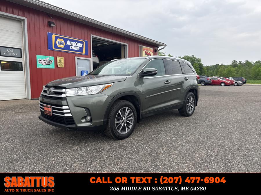 Used 2019 Toyota Highlander in Sabattus, Maine | Sabattus Auto and Truck Sales Inc. Sabattus, Maine