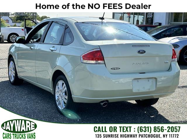 2011 Ford Focus SE photo 3