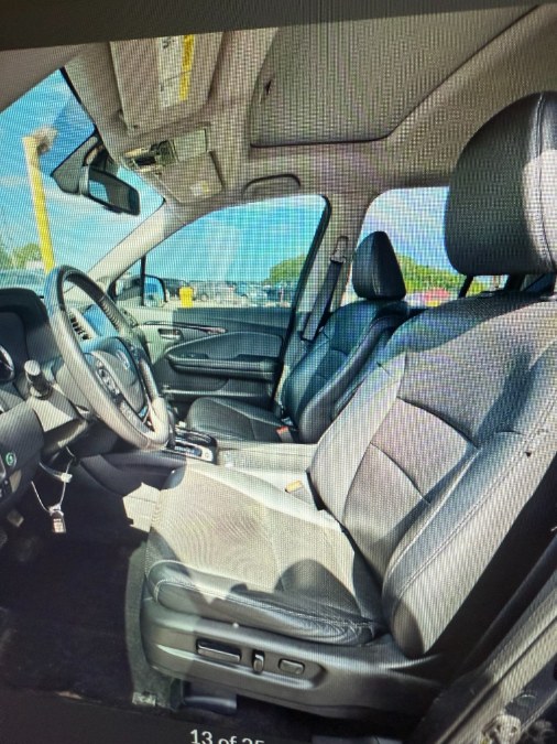 2017 Honda Ridgeline RTL-E 4x4 Crew Cab 5.3 Bed, available for sale in Fort Myers, Florida | Carlux Fort Myers. Fort Myers, Florida 2017 Honda Ridgeline RTL-E 4x4 Crew Cab 5.3 Bed, available for sale in Fort Myers, Florida | Carlux Fort Myers. Fort Myers, Florida