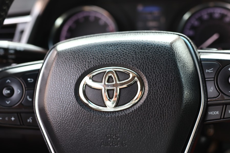 2018 Toyota Camry SE Auto (Natl), available for sale in Jamaica, New York | Hillside Auto Mall Inc.. Jamaica, New York 2018 Toyota Camry SE Auto (Natl), available for sale in Jamaica, New York | Hillside Auto Mall Inc.. Jamaica, New York