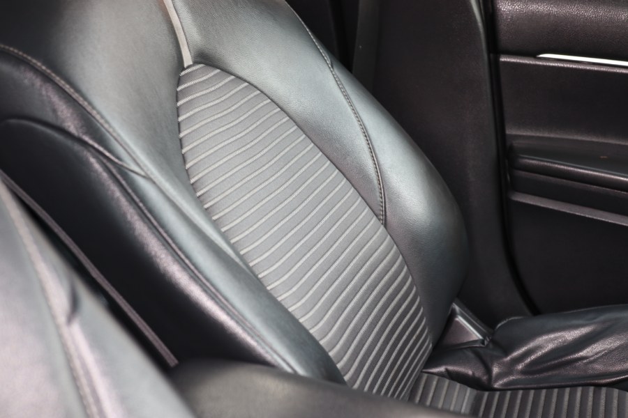 2018 Toyota Camry SE Auto (Natl), available for sale in Jamaica, New York | Hillside Auto Mall Inc.. Jamaica, New York 2018 Toyota Camry SE Auto (Natl), available for sale in Jamaica, New York | Hillside Auto Mall Inc.. Jamaica, New York