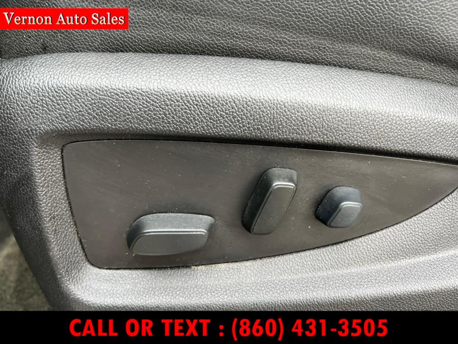 2017 Chevrolet Suburban 4WD 4dr 1500 Premier, available for sale in Manchester, Connecticut | Vernon Auto Sale & Service. Manchester, Connecticut 2017 Chevrolet Suburban 4WD 4dr 1500 Premier, available for sale in Manchester, Connecticut | Vernon Auto Sale & Service. Manchester, Connecticut