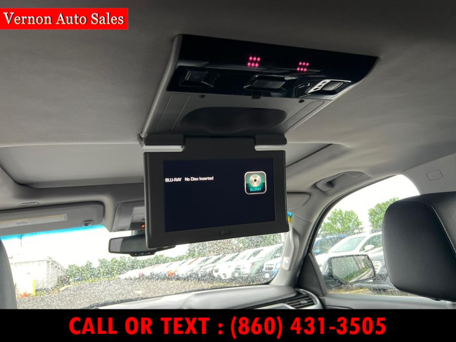 2017 Chevrolet Suburban 4WD 4dr 1500 Premier, available for sale in Manchester, Connecticut | Vernon Auto Sale & Service. Manchester, Connecticut 2017 Chevrolet Suburban 4WD 4dr 1500 Premier, available for sale in Manchester, Connecticut | Vernon Auto Sale & Service. Manchester, Connecticut