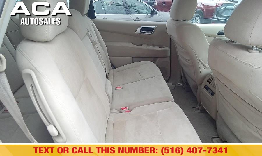 2013 Nissan Pathfinder 4WD 4dr SV, available for sale in Lynbrook, New York | ACA Auto Sales. Lynbrook, New York 2013 Nissan Pathfinder 4WD 4dr SV, available for sale in Lynbrook, New York | ACA Auto Sales. Lynbrook, New York