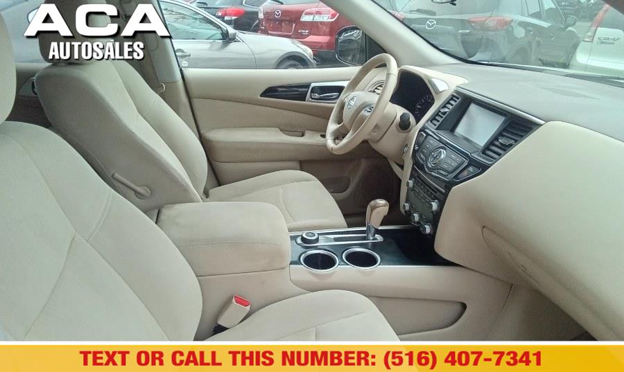 2013 Nissan Pathfinder 4WD 4dr SV, available for sale in Lynbrook, New York | ACA Auto Sales. Lynbrook, New York 2013 Nissan Pathfinder 4WD 4dr SV, available for sale in Lynbrook, New York | ACA Auto Sales. Lynbrook, New York