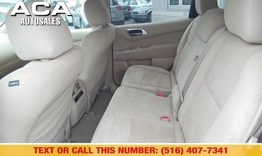 2013 Nissan Pathfinder 4WD 4dr SV, available for sale in Lynbrook, New York | ACA Auto Sales. Lynbrook, New York 2013 Nissan Pathfinder 4WD 4dr SV, available for sale in Lynbrook, New York | ACA Auto Sales. Lynbrook, New York