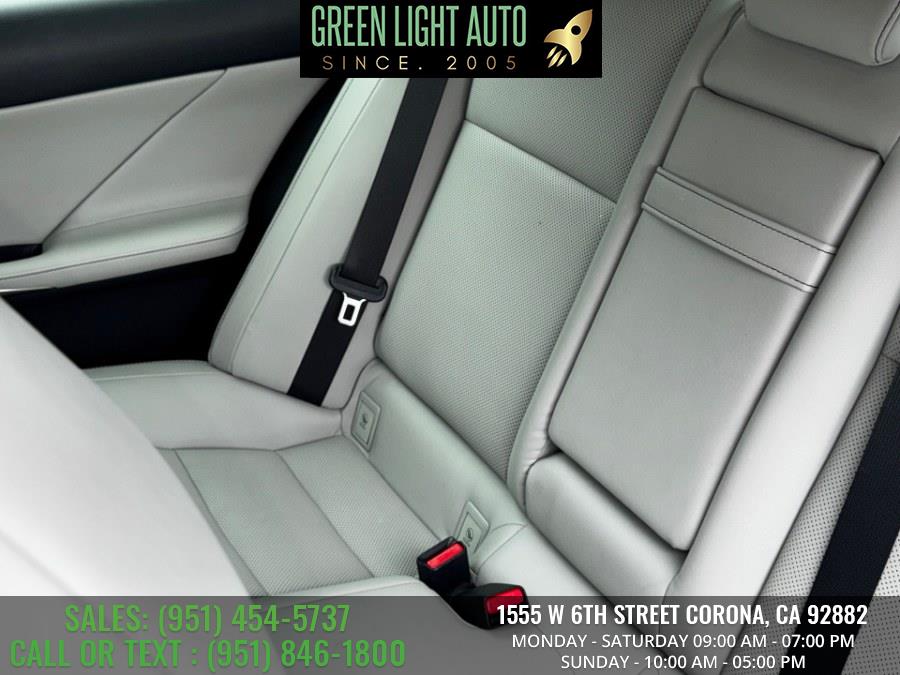 2014 Lexus IS 250 4dr Sport Sdn Auto RWD, available for sale in Corona, California | Green Light Auto. Corona, California 2014 Lexus IS 250 4dr Sport Sdn Auto RWD, available for sale in Corona, California | Green Light Auto. Corona, California