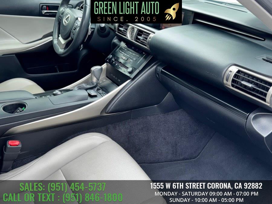 2014 Lexus IS 250 4dr Sport Sdn Auto RWD, available for sale in Corona, California | Green Light Auto. Corona, California 2014 Lexus IS 250 4dr Sport Sdn Auto RWD, available for sale in Corona, California | Green Light Auto. Corona, California