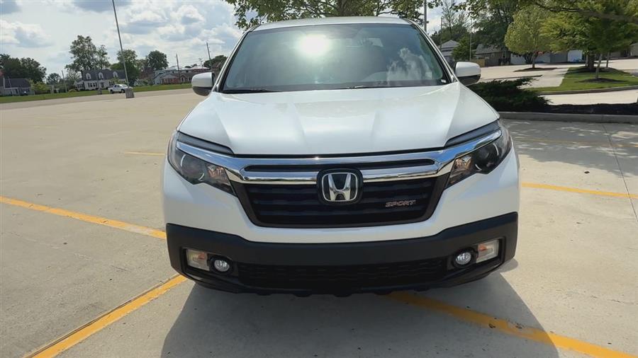 2020 Honda Ridgeline Sport photo 4