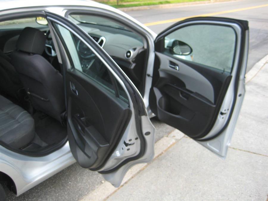 2018 Chevrolet Sonic LT Auto 4dr Sedan, available for sale in Massapequa, New York | Rite Choice Auto Inc.. Massapequa, New York 2018 Chevrolet Sonic LT Auto 4dr Sedan, available for sale in Massapequa, New York | Rite Choice Auto Inc.. Massapequa, New York