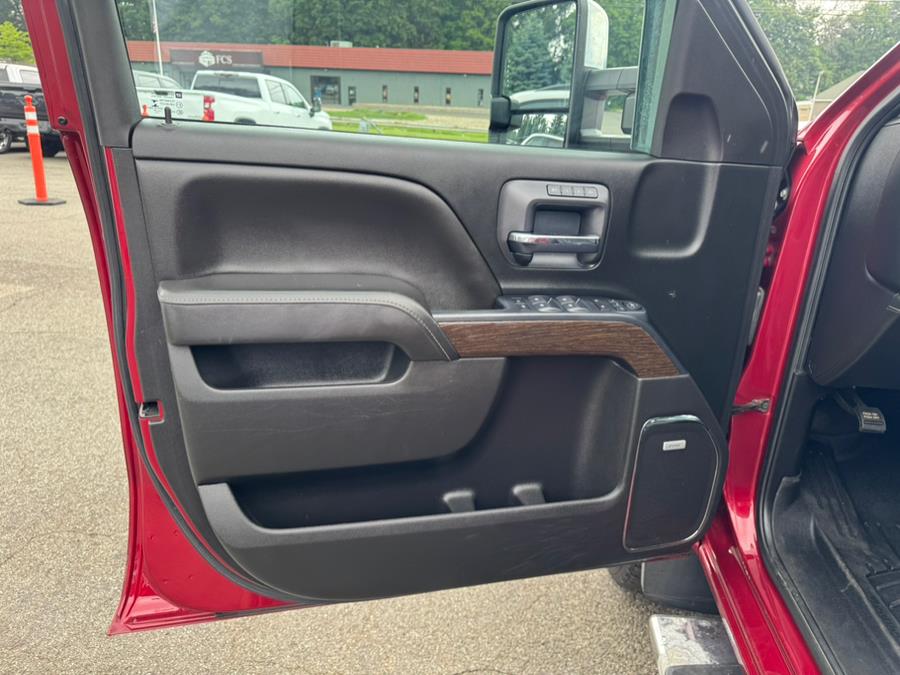 2018 GMC Sierra 3500HD 4WD Crew Cab 153.7" Denali, available for sale in Berlin, Connecticut | Tru Auto Mall. Berlin, Connecticut 2018 GMC Sierra 3500HD 4WD Crew Cab 153.7" Denali, available for sale in Berlin, Connecticut | Tru Auto Mall. Berlin, Connecticut