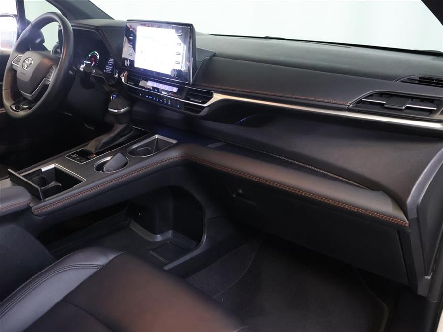 2021 Toyota Sienna XSE HYBRID, available for sale in Paterson, New Jersey | Fast Track Motors. Paterson, New Jersey 2021 Toyota Sienna XSE HYBRID, available for sale in Paterson, New Jersey | Fast Track Motors. Paterson, New Jersey