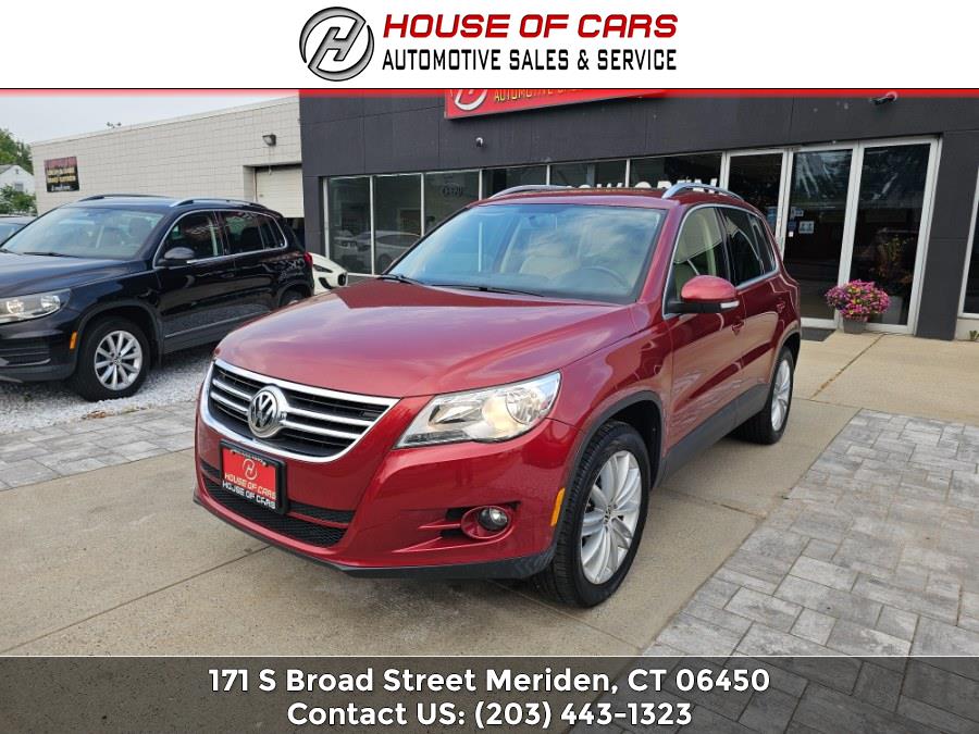 2011 Volkswagen Tiguan 4WD 4dr SE 4Motion wSunroof & Navi, available for sale in Meriden, Connecticut | House of Cars CT. Meriden, Connecticut