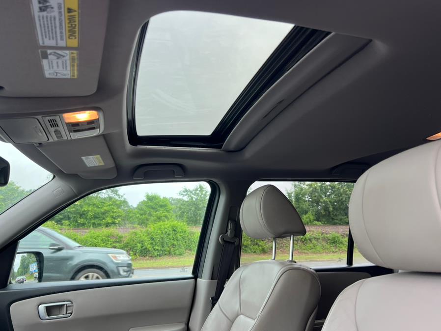 2014 Honda Pilot 4WD 4dr EX-L, available for sale in Westfield, Massachusetts | Auto Wings Cop. Westfield, Massachusetts 2014 Honda Pilot 4WD 4dr EX-L, available for sale in Westfield, Massachusetts | Auto Wings Cop. Westfield, Massachusetts