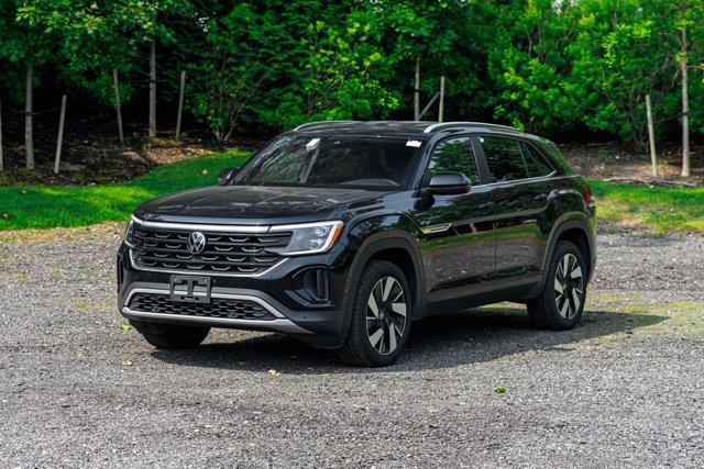 Used 2024 Volkswagen Atlas Cross Sport in Great Neck, New York | Camy Cars. Great Neck, New York
