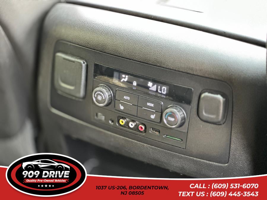 2015 GMC Yukon SLT, available for sale in BORDENTOWN, New Jersey | 909 Drive. BORDENTOWN, New Jersey 2015 GMC Yukon SLT, available for sale in BORDENTOWN, New Jersey | 909 Drive. BORDENTOWN, New Jersey
