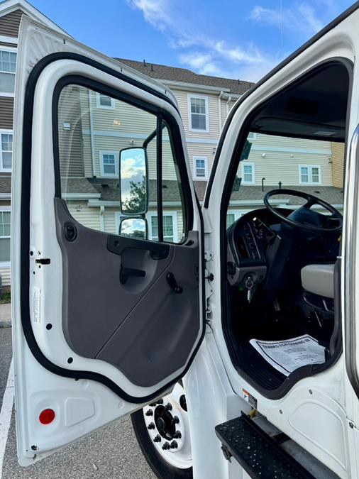 2021 Freightliner M2 106 26 FT MICKEY BOX MAXON LIFTGATE, available for sale in Paterson, New Jersey | Speedway Motors LLC. Paterson, New Jersey 2021 Freightliner M2 106 26 FT MICKEY BOX MAXON LIFTGATE, available for sale in Paterson, New Jersey | Speedway Motors LLC. Paterson, New Jersey