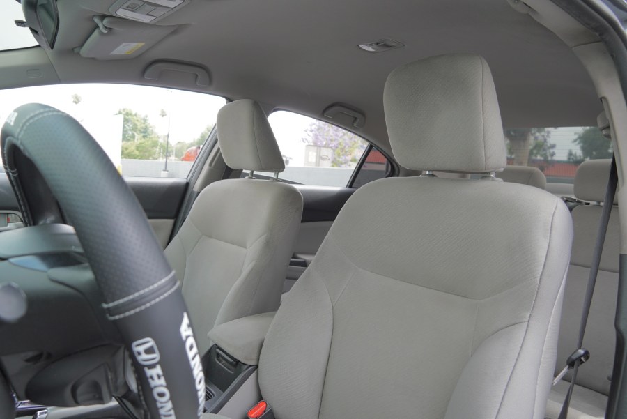 2013 Honda Civic Sdn LX (ONE OWNER) 4dr Auto, available for sale in Riverside, California | Big Timin Motors LLC. Riverside, California 2013 Honda Civic Sdn LX (ONE OWNER) 4dr Auto, available for sale in Riverside, California | Big Timin Motors LLC. Riverside, California