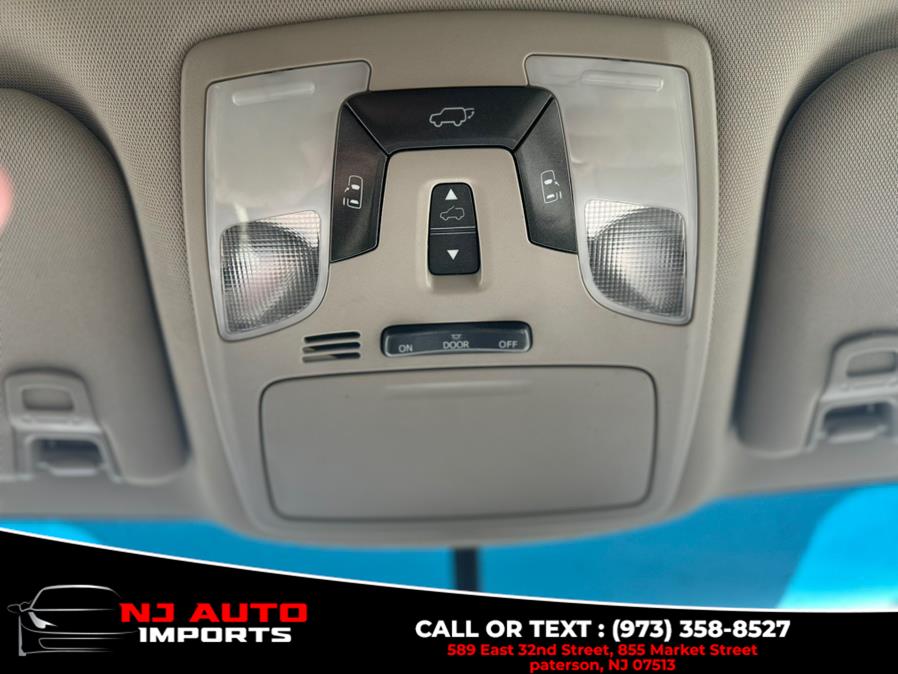 2017 Toyota Sienna XLE Premium FWD 8-Passenger (Natl), available for sale in Paterson, New Jersey | NJ Auto Imports. Paterson, New Jersey 2017 Toyota Sienna XLE Premium FWD 8-Passenger (Natl), available for sale in Paterson, New Jersey | NJ Auto Imports. Paterson, New Jersey