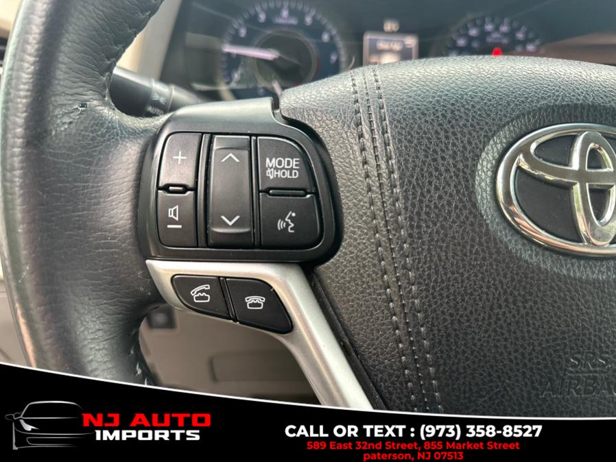 2017 Toyota Sienna XLE Premium FWD 8-Passenger (Natl), available for sale in Paterson, New Jersey | NJ Auto Imports. Paterson, New Jersey 2017 Toyota Sienna XLE Premium FWD 8-Passenger (Natl), available for sale in Paterson, New Jersey | NJ Auto Imports. Paterson, New Jersey