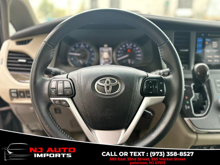 2017 Toyota Sienna XLE Premium FWD 8-Passenger (Natl), available for sale in Paterson, New Jersey | NJ Auto Imports. Paterson, New Jersey 2017 Toyota Sienna XLE Premium FWD 8-Passenger (Natl), available for sale in Paterson, New Jersey | NJ Auto Imports. Paterson, New Jersey