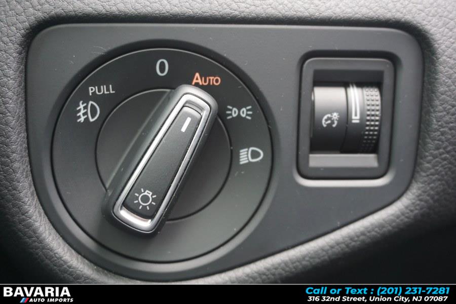 2016 Volkswagen Golf 4dr HB Auto TSI S, available for sale in Union City, New Jersey | Bavaria Auto Imports. Union City, New Jersey 2016 Volkswagen Golf 4dr HB Auto TSI S, available for sale in Union City, New Jersey | Bavaria Auto Imports. Union City, New Jersey