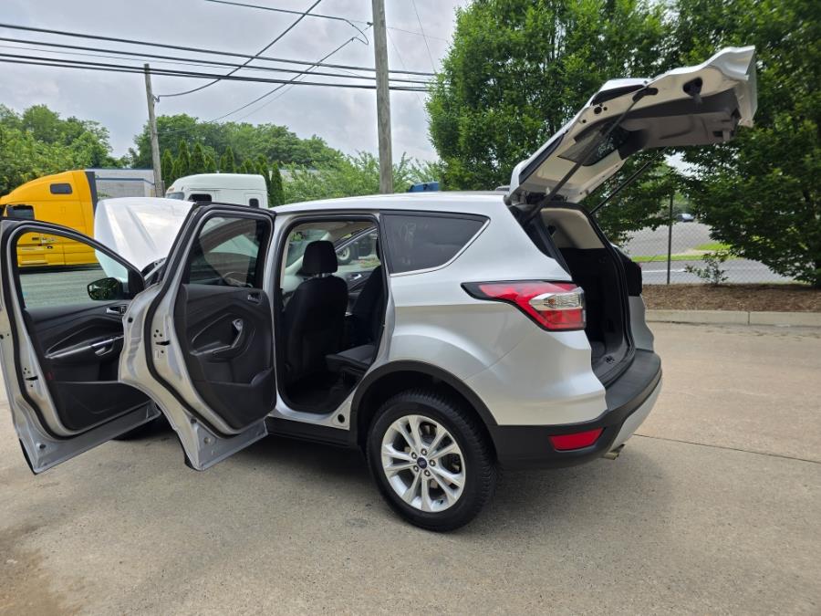 2017 Ford Escape SE FWD, available for sale in Philadelphia, Pennsylvania | Eugen's Auto Sales & Repairs. Philadelphia, Pennsylvania 2017 Ford Escape SE FWD, available for sale in Philadelphia, Pennsylvania | Eugen's Auto Sales & Repairs. Philadelphia, Pennsylvania