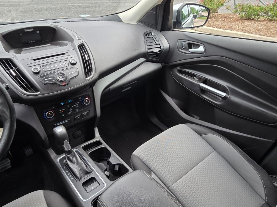 2017 Ford Escape SE FWD, available for sale in Philadelphia, Pennsylvania | Eugen's Auto Sales & Repairs. Philadelphia, Pennsylvania 2017 Ford Escape SE FWD, available for sale in Philadelphia, Pennsylvania | Eugen's Auto Sales & Repairs. Philadelphia, Pennsylvania