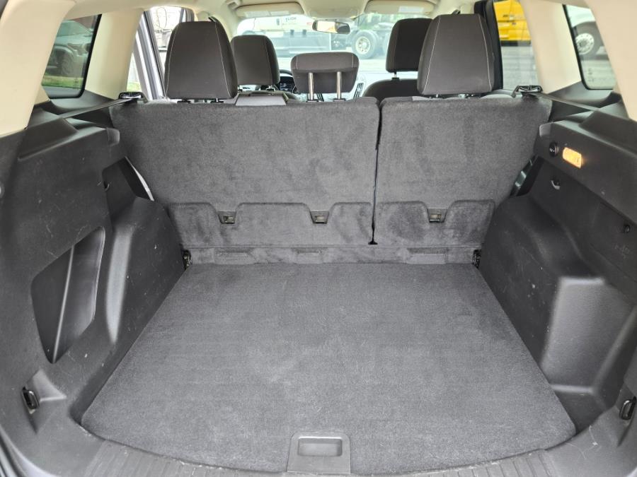 2017 Ford Escape SE FWD, available for sale in Philadelphia, Pennsylvania | Eugen's Auto Sales & Repairs. Philadelphia, Pennsylvania 2017 Ford Escape SE FWD, available for sale in Philadelphia, Pennsylvania | Eugen's Auto Sales & Repairs. Philadelphia, Pennsylvania