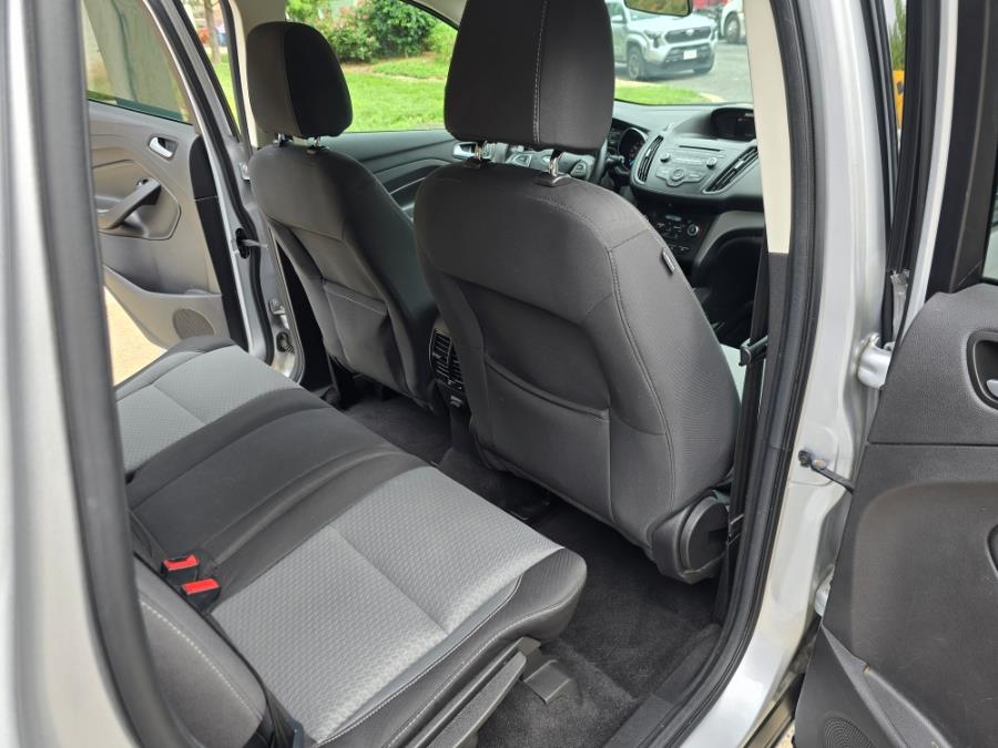 2017 Ford Escape SE FWD, available for sale in Philadelphia, Pennsylvania | Eugen's Auto Sales & Repairs. Philadelphia, Pennsylvania 2017 Ford Escape SE FWD, available for sale in Philadelphia, Pennsylvania | Eugen's Auto Sales & Repairs. Philadelphia, Pennsylvania