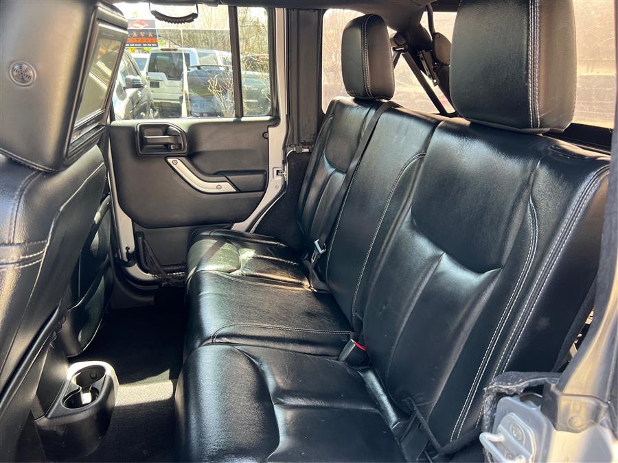 2013 Jeep Wrangler Unlimited 4WD 4dr Sahara, available for sale in Canton, Connecticut | Lava Motors. Canton, Connecticut 2013 Jeep Wrangler Unlimited 4WD 4dr Sahara, available for sale in Canton, Connecticut | Lava Motors. Canton, Connecticut