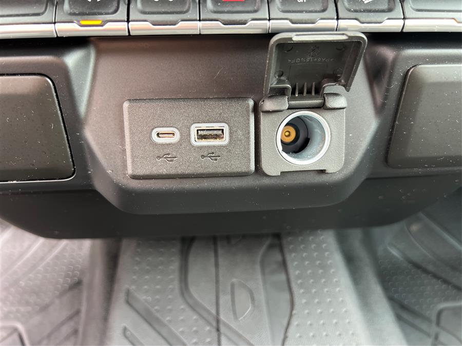 2019 Chevrolet Silverado 1500 4WD Crew Cab 147" LT Trail Boss, available for sale in Canton, Connecticut | Lava Motors. Canton, Connecticut 2019 Chevrolet Silverado 1500 4WD Crew Cab 147" LT Trail Boss, available for sale in Canton, Connecticut | Lava Motors. Canton, Connecticut