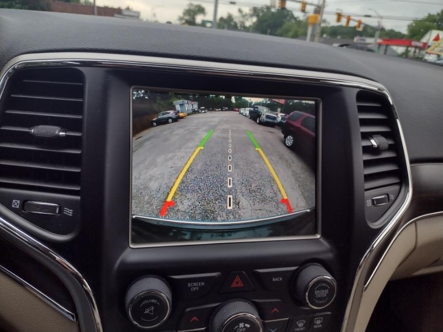 2015 Jeep Grand Cherokee 4WD 4dr Limited, available for sale in Chicopee, Massachusetts | Matts Auto Mall LLC. Chicopee, Massachusetts 2015 Jeep Grand Cherokee 4WD 4dr Limited, available for sale in Chicopee, Massachusetts | Matts Auto Mall LLC. Chicopee, Massachusetts