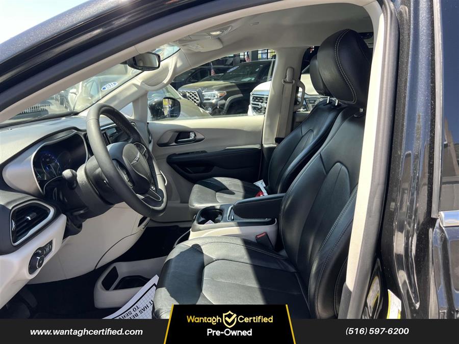 2022 Chrysler Pacifica Touring L FWD, available for sale in Wantagh, New York | Wantagh Certified. Wantagh, New York 2022 Chrysler Pacifica Touring L FWD, available for sale in Wantagh, New York | Wantagh Certified. Wantagh, New York