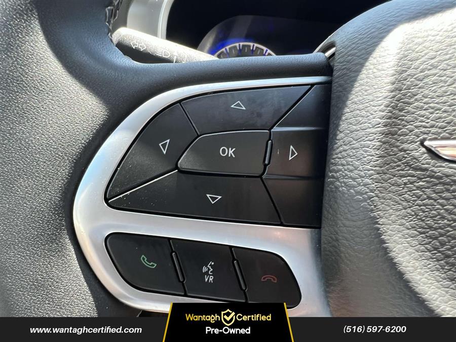 2022 Chrysler Pacifica Touring L FWD, available for sale in Wantagh, New York | Wantagh Certified. Wantagh, New York 2022 Chrysler Pacifica Touring L FWD, available for sale in Wantagh, New York | Wantagh Certified. Wantagh, New York