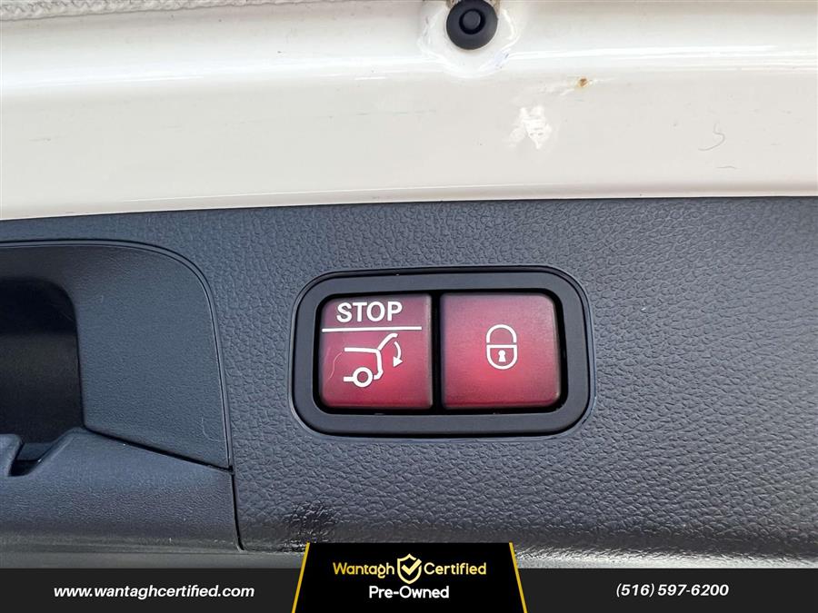 2022 Mercedes-benz Glc GLC 300 4MATIC SUV, available for sale in Wantagh, New York | Wantagh Certified. Wantagh, New York 2022 Mercedes-benz Glc GLC 300 4MATIC SUV, available for sale in Wantagh, New York | Wantagh Certified. Wantagh, New York