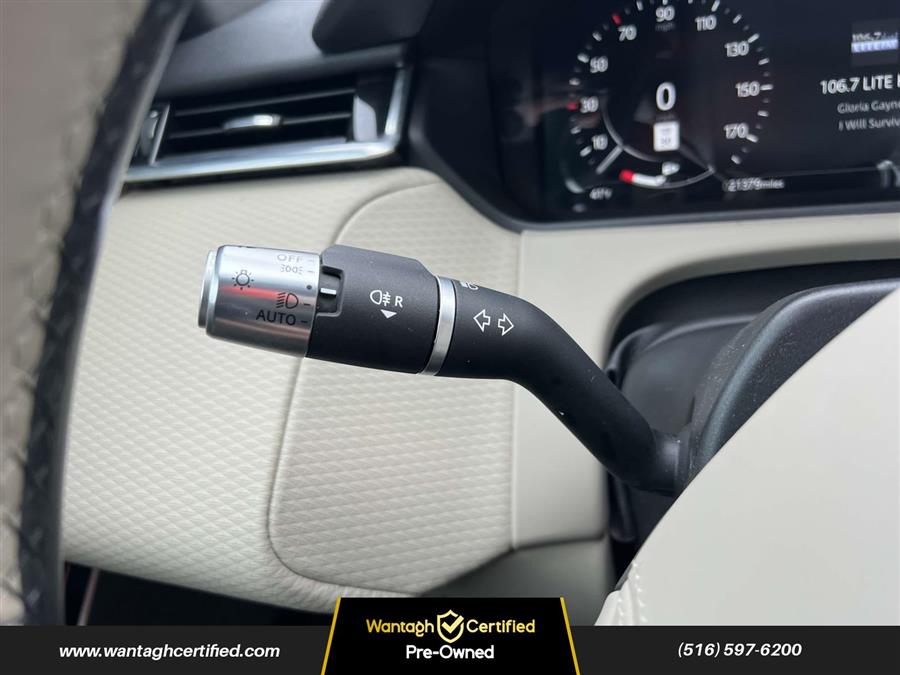 2021 Land Rover Range Rover Velar P340 R-Dynamic S, available for sale in Wantagh, New York | Wantagh Certified. Wantagh, New York 2021 Land Rover Range Rover Velar P340 R-Dynamic S, available for sale in Wantagh, New York | Wantagh Certified. Wantagh, New York