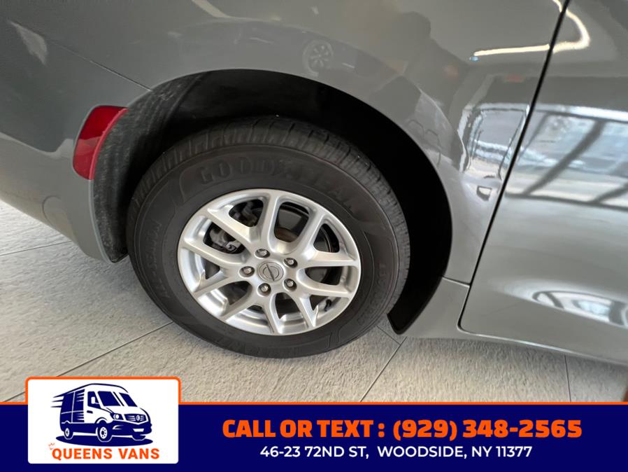 2022 Chrysler Pacifica Touring L FWD, available for sale in Woodside, New York | Queens Vans LLC. Woodside, New York 2022 Chrysler Pacifica Touring L FWD, available for sale in Woodside, New York | Queens Vans LLC. Woodside, New York