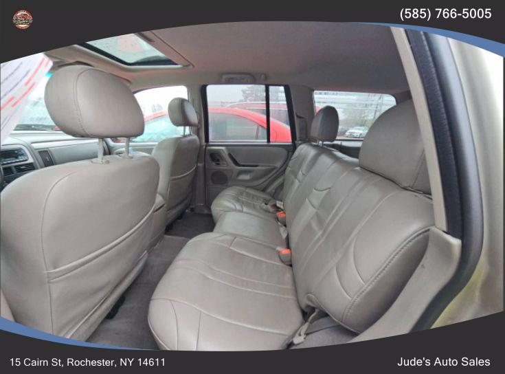 2004 Jeep Grand Cherokee Laredo Sport Utility 4D, available for sale in Wolcott, New York | Auto Hunter CNY. Wolcott, New York 2004 Jeep Grand Cherokee Laredo Sport Utility 4D, available for sale in Wolcott, New York | Auto Hunter CNY. Wolcott, New York