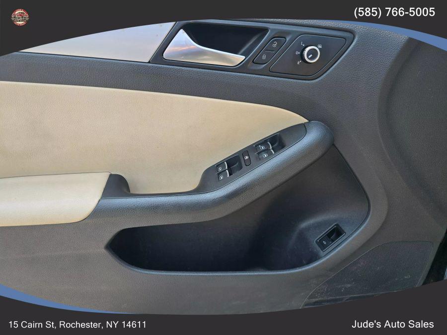 2013 Volkswagen Jetta 2.5L SE Sedan 4D, available for sale in Wolcott, New York | Auto Hunter CNY. Wolcott, New York 2013 Volkswagen Jetta 2.5L SE Sedan 4D, available for sale in Wolcott, New York | Auto Hunter CNY. Wolcott, New York