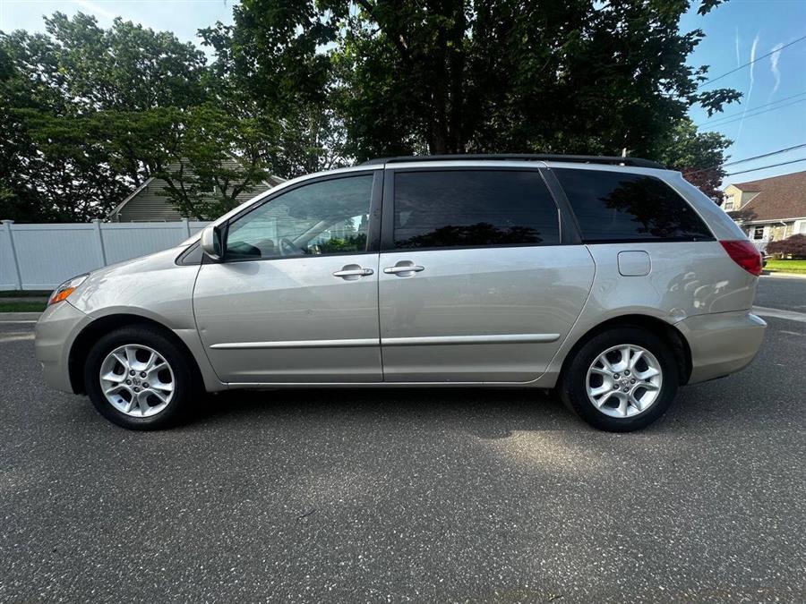 2006 Toyota Sienna XLE 7 Passenger 4dr Mini Van, available for sale in Hempstead, New York | VIP Auto Credit Express. Hempstead, New York 2006 Toyota Sienna XLE 7 Passenger 4dr Mini Van, available for sale in Hempstead, New York | VIP Auto Credit Express. Hempstead, New York