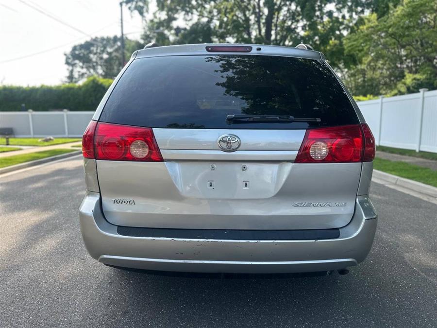 2006 Toyota Sienna XLE 7 Passenger 4dr Mini Van, available for sale in Hempstead, New York | VIP Auto Credit Express. Hempstead, New York 2006 Toyota Sienna XLE 7 Passenger 4dr Mini Van, available for sale in Hempstead, New York | VIP Auto Credit Express. Hempstead, New York