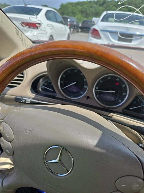 2004 Mercedes-benz Sl-class SL 500 2dr Convertible, available for sale in Hempstead, New York | VIP Auto Credit Express. Hempstead, New York 2004 Mercedes-benz Sl-class SL 500 2dr Convertible, available for sale in Hempstead, New York | VIP Auto Credit Express. Hempstead, New York