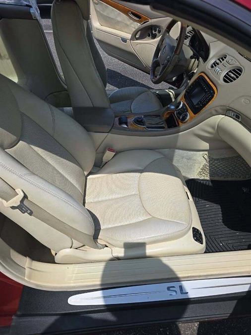 2004 Mercedes-benz Sl-class SL 500 2dr Convertible, available for sale in Hempstead, New York | VIP Auto Credit Express. Hempstead, New York 2004 Mercedes-benz Sl-class SL 500 2dr Convertible, available for sale in Hempstead, New York | VIP Auto Credit Express. Hempstead, New York