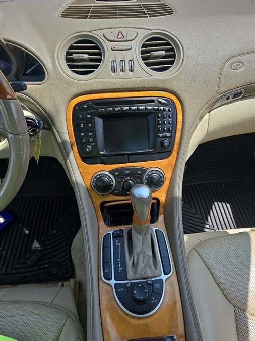 2004 Mercedes-benz Sl-class SL 500 2dr Convertible, available for sale in Hempstead, New York | VIP Auto Credit Express. Hempstead, New York 2004 Mercedes-benz Sl-class SL 500 2dr Convertible, available for sale in Hempstead, New York | VIP Auto Credit Express. Hempstead, New York