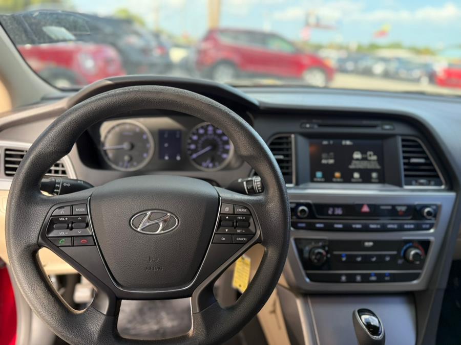 2016 Hyundai Sonata 4dr Sdn 2.4L SE, available for sale in Orlando, Florida | Mickeys Driver Mart. Orlando, Florida 2016 Hyundai Sonata 4dr Sdn 2.4L SE, available for sale in Orlando, Florida | Mickeys Driver Mart. Orlando, Florida