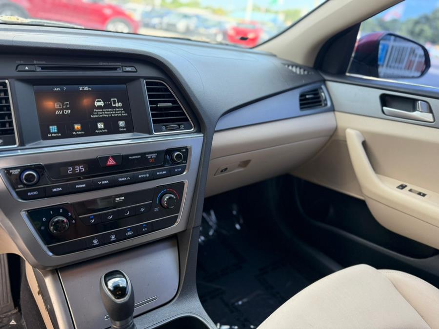 2016 Hyundai Sonata 4dr Sdn 2.4L SE, available for sale in Orlando, Florida | Mickeys Driver Mart. Orlando, Florida 2016 Hyundai Sonata 4dr Sdn 2.4L SE, available for sale in Orlando, Florida | Mickeys Driver Mart. Orlando, Florida